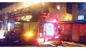 Odunlukta çıkan yangın korkuttu