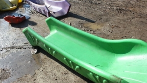 Parklara zarar verildi