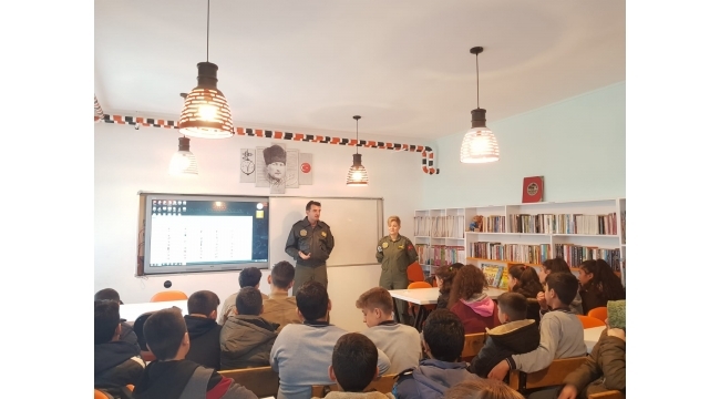 Refik Pınar Ortaokulu pilotları ağırladı