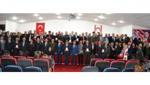 Turgutlu’da 63 Kıbrıs Gazisine madalyaları ve beratları verildi