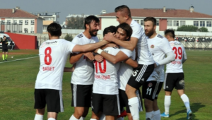 Turgutluspor devreye galibiyetle girdi 