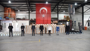 Büyükşehir 2 bin 650 personeline yardım kolisi