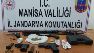 Uyuşturucu ve silah ele geçti