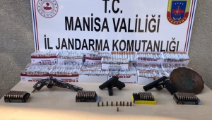 Çok sayıda makaron sigara  ve tarihi eser ele geçti