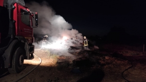 Ekin Tarlası yandı