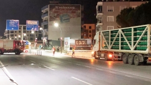 Turgutlu’da LNG tüpü yüklü TIR’da kaçak paniği