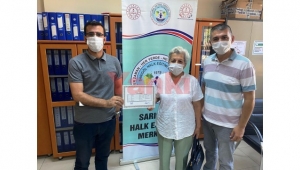 6 torunu olan kadın, 71 yaşında liseden mezun oldu 