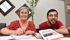 Manisalı 80 yaşındaki Süper anneanne.. 