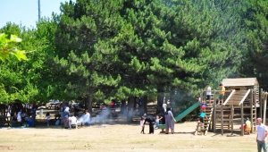 Sıcaktan bunalanlar Spil Dağı'nı tercih etti