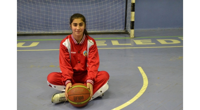 Turgutlulu milli oyuncu Manolya, Fenerbahçe’de