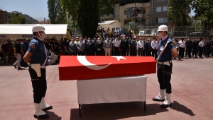 Vali Karadeniz, Polis Memuru Mehmet Kaya’nın Cenaze Törenine Katıldı