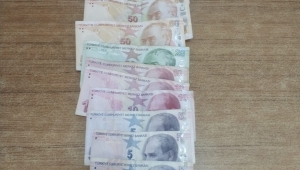 Biri 27 adet suç kaydı olan iki Yankesicilik zanlısı takip sonrası yakalandı