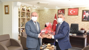 Vali Yaşar Karadeniz, Ahmetli İlçesini Ziyaret Etti