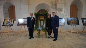 Atatürk sevdiği şarkılarla Çeşme’de anıldı