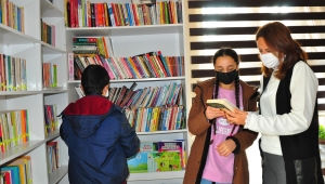 Kadın muhtarlar, muhtarlık binalarını kütüphaneye çevirdi