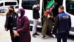 Manisa'da FETÖ'nün Gaybubet evlerine operasyon: 2'si kadın 4 gözaltı