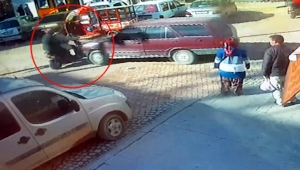 Otomobilin çarptığı bisikletli Beray yaralandı; kaza anı kamerada