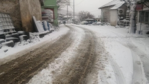 Turgutlu'nun bazı mahallelerinde yollar kapandı