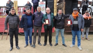 Sinirli’de 1.Geleneksel Deve Güreşleri yapıldı