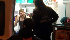 Yangını söndürmek isterken dumandan zehirlendi