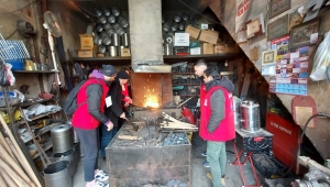 Gönüllü gençler Manisa'da 