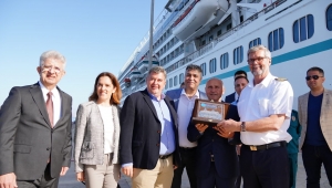 Çeşme pandemi sonrası ilk kruvaziyer gemisini karşıladı