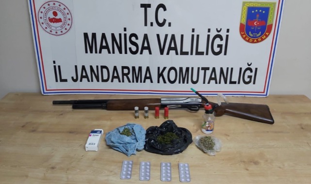 Kubar esrar ve uyuşturucu ilaç