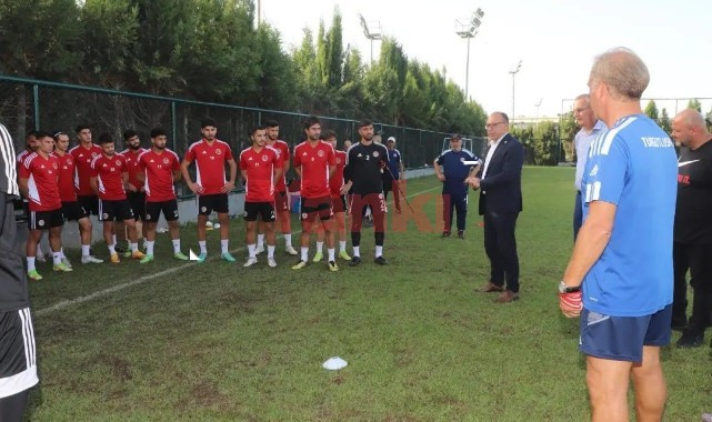 Başkan Akın’dan Turgutluspor’a moral ziyareti