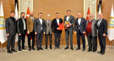 CHP HEYETİNDEN MANİSADAKİ ODALARA ZİYARET