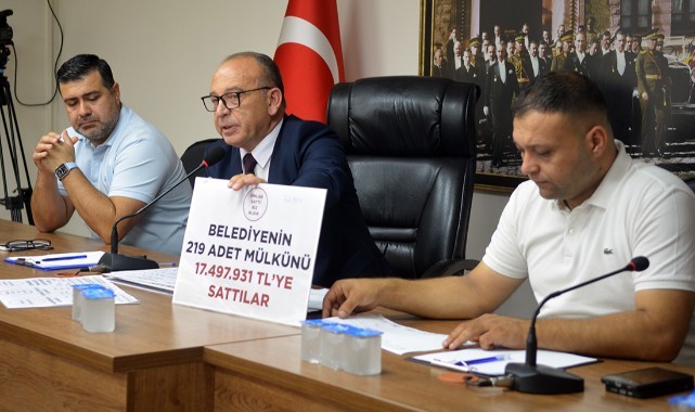 Akın’dan muhalefete: 'Bu kafayla giderseniz askere, alamazsınız teskere’