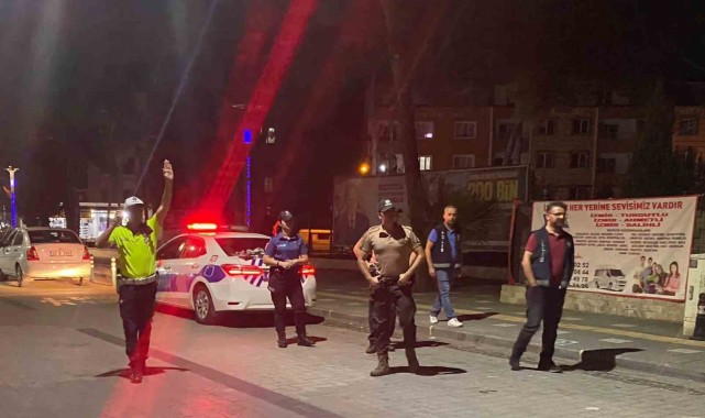 Manisa'da huzur operasyonu: Aranan 8 şahıs yakalandı