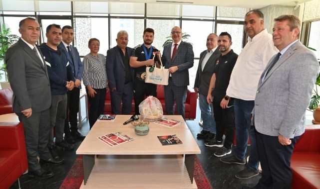 Ergün, Şampiyon Güreşçi Cengizi Ağırladı