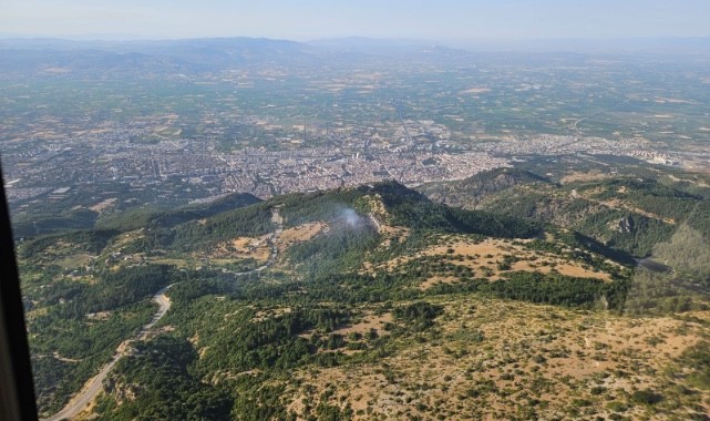 Spil Dağı’ndaki orman yangını kontrol altına alındı