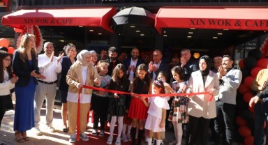 Xin Wok & Cafe Turgutluda kapılarını açtı