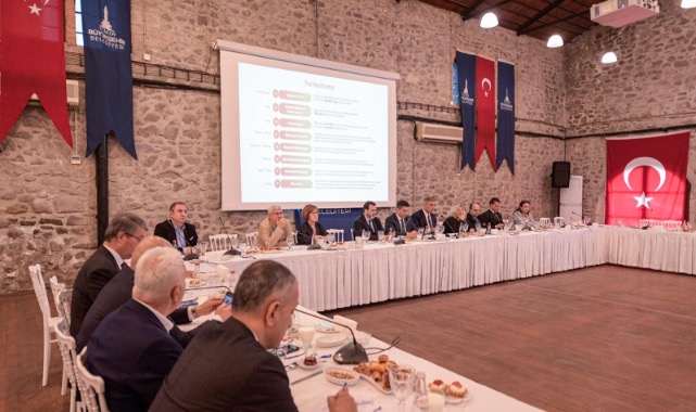 Başkan Tugay’dan kentsel dönüşümde kararlılık mesajı