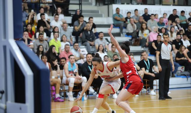 Kadın Basketbol Takımı, Adana’da Avantaj Peşinde