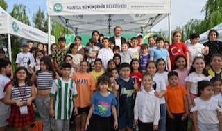 Tarihçi Yazar Sinan Meydan, çocuklara Atatürk’ü anlattı