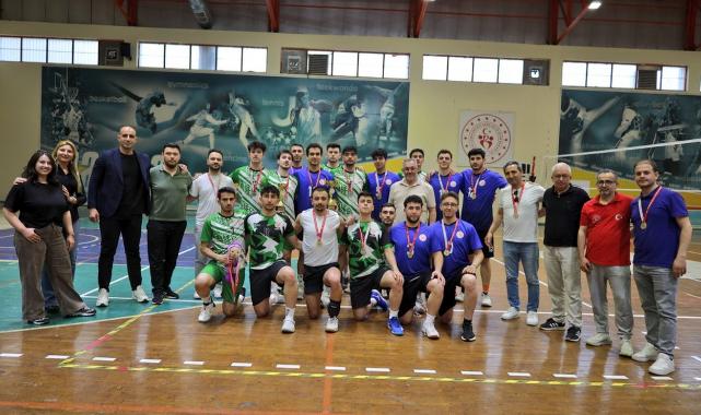 YURTLİG Erkekler Ege Bölge Birinciliği Voleybol Müsabakaları Manisa’da Sona Erdi
