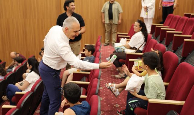 Tarım İl Müdürlüğünden çocuklara karne hediyesi