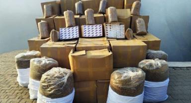 Turgutlu'da kaçak tütün operasyonu: 3 gözaltı