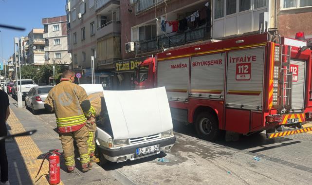 Turgutlu'da otomobil yangını