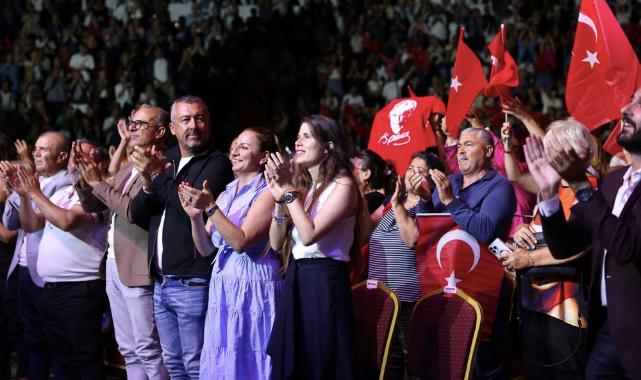 Alaçatı ve Çeşme’nin Kurtuluşu 103. yılında coşkuyla kutlandı