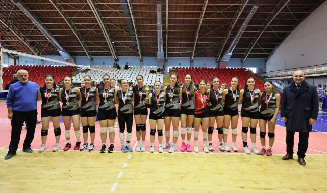 Okul Sporları Voleybol Gençler İl Birinciliği Müsabakaları Tamamlandı