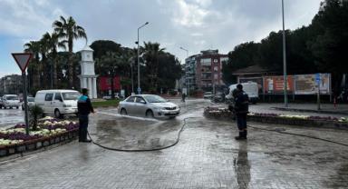 YOLA DÖKÜLEN YEMEK YAĞI PANİĞE NEDEN OLDU