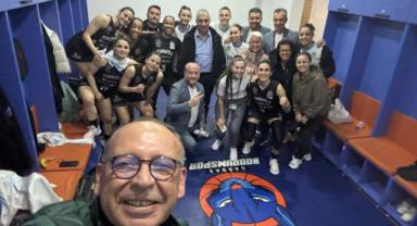 Turgutlu Belediyespor Kadın Basketbol Takımı Zirve Mücadelesine Devam Ediyor