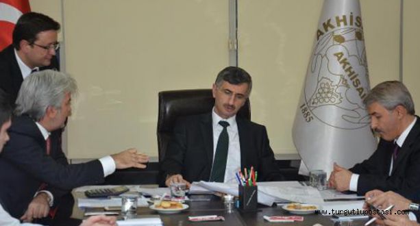 Akhisar Zeytin OSB yatırımcıları bekliyor