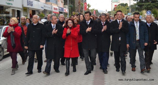 CHP'li adaylar yürüdü