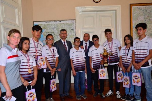 Kimsesiz şampiyonlar